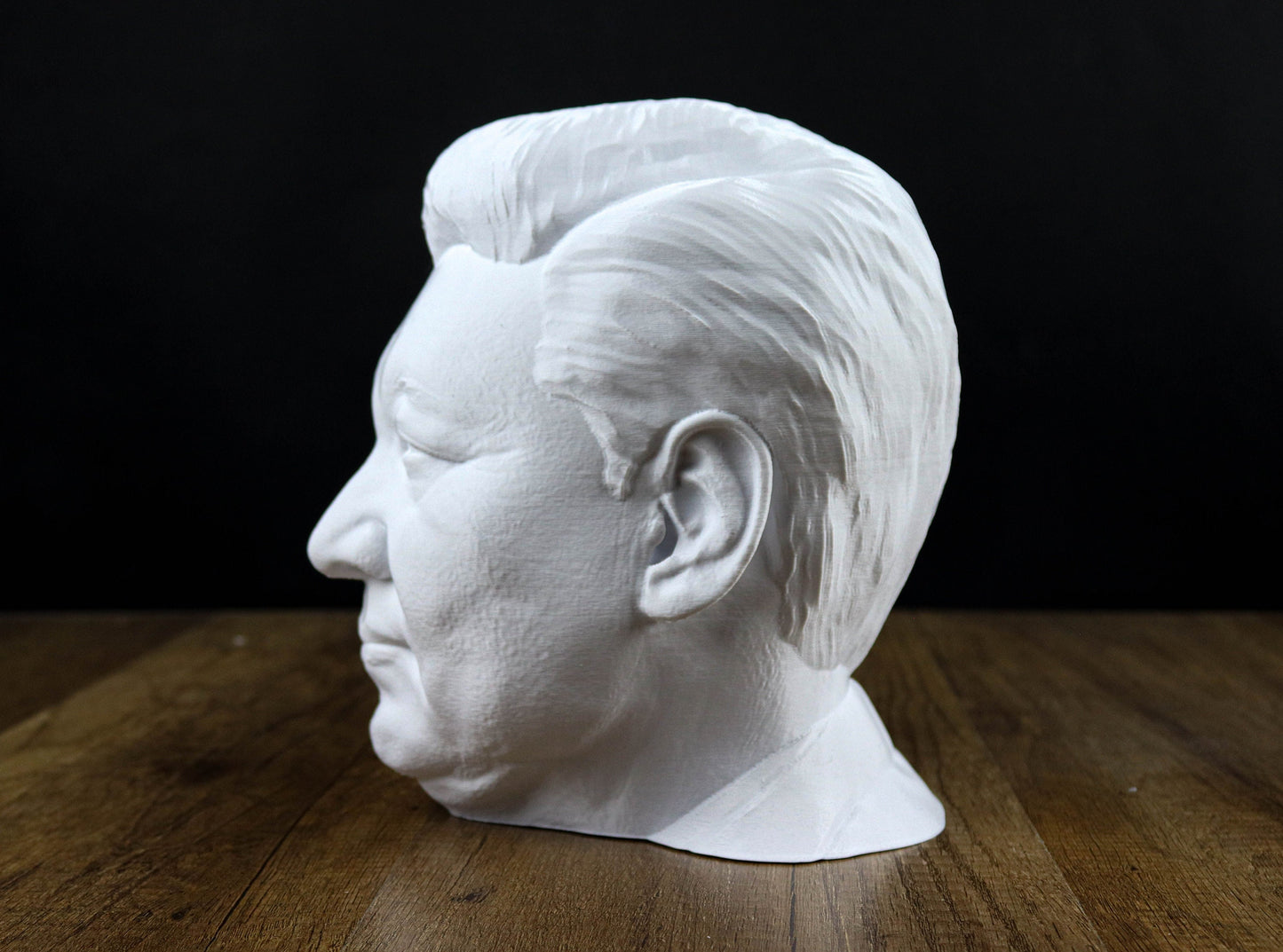 Xi Jinping Bust, China's President Sculpture, Headphone Desktop Decoration