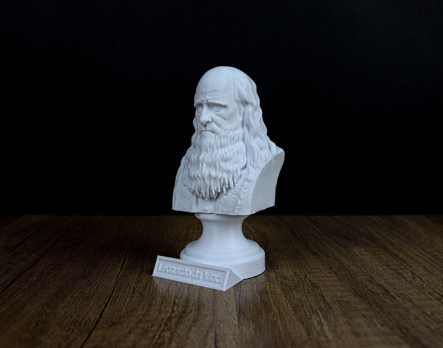 Leonardo da Vinci Bust, Italian Polymath of the High Renaissance Era Statue, Sculpture Decoration.