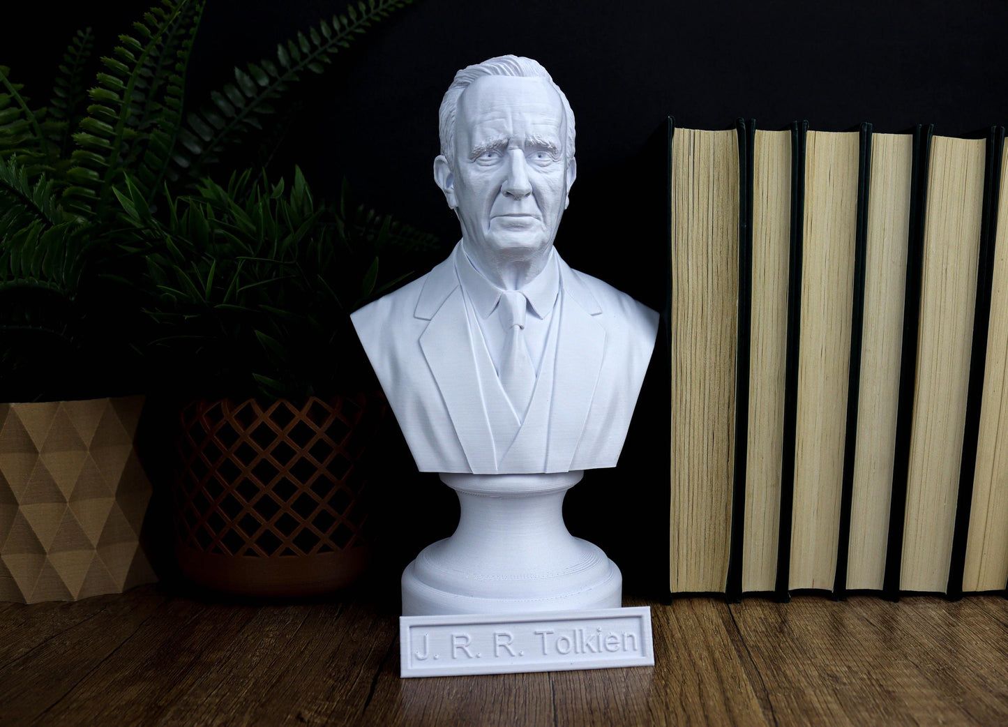 J. R.R. Tolkien Bust, English writer Statue, Sculpture Decoration