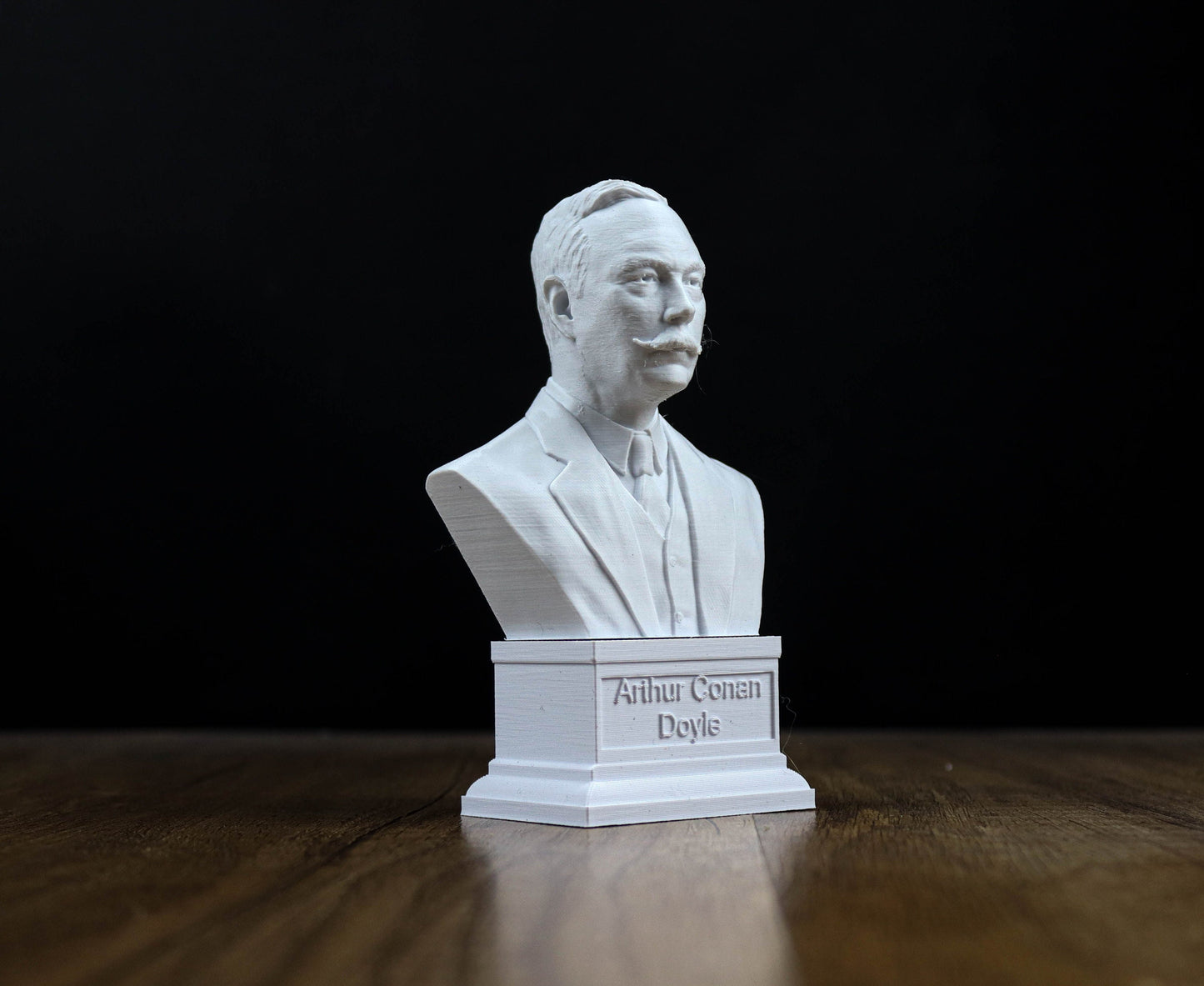 Arthur Conan Doyle bust, British Writer and Physician Statue, Gift for Book Lover
