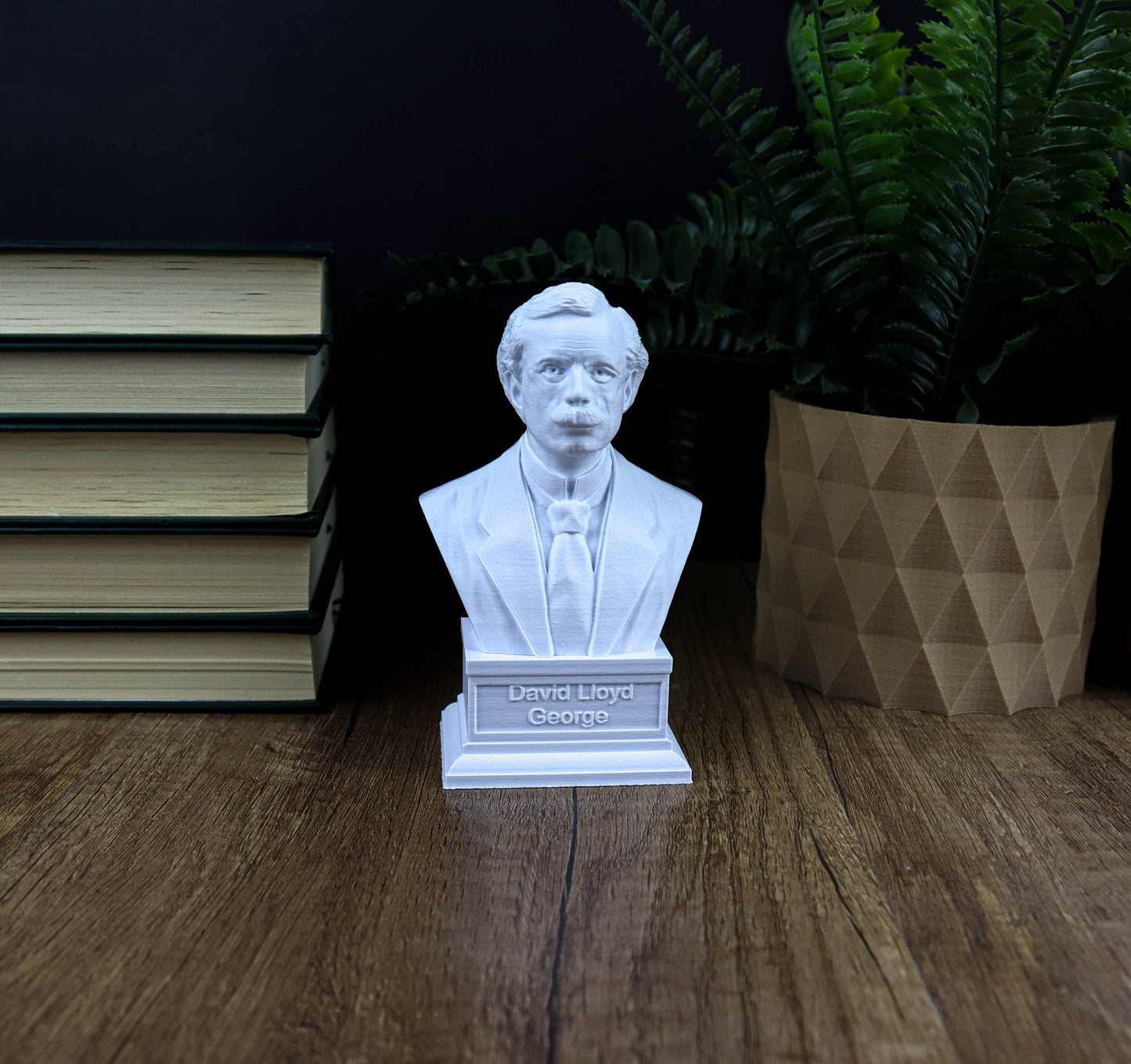 David Lloyd George Bust, Prime Minister of the United Kingdom in WW1 Statue