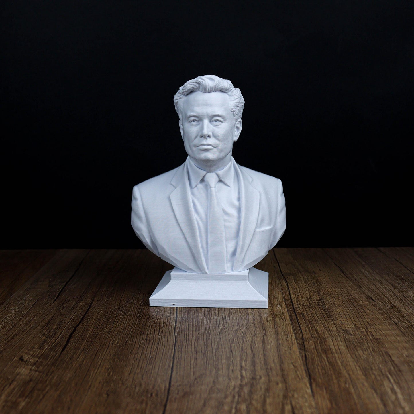 Elon Musk Bust, Alternate version