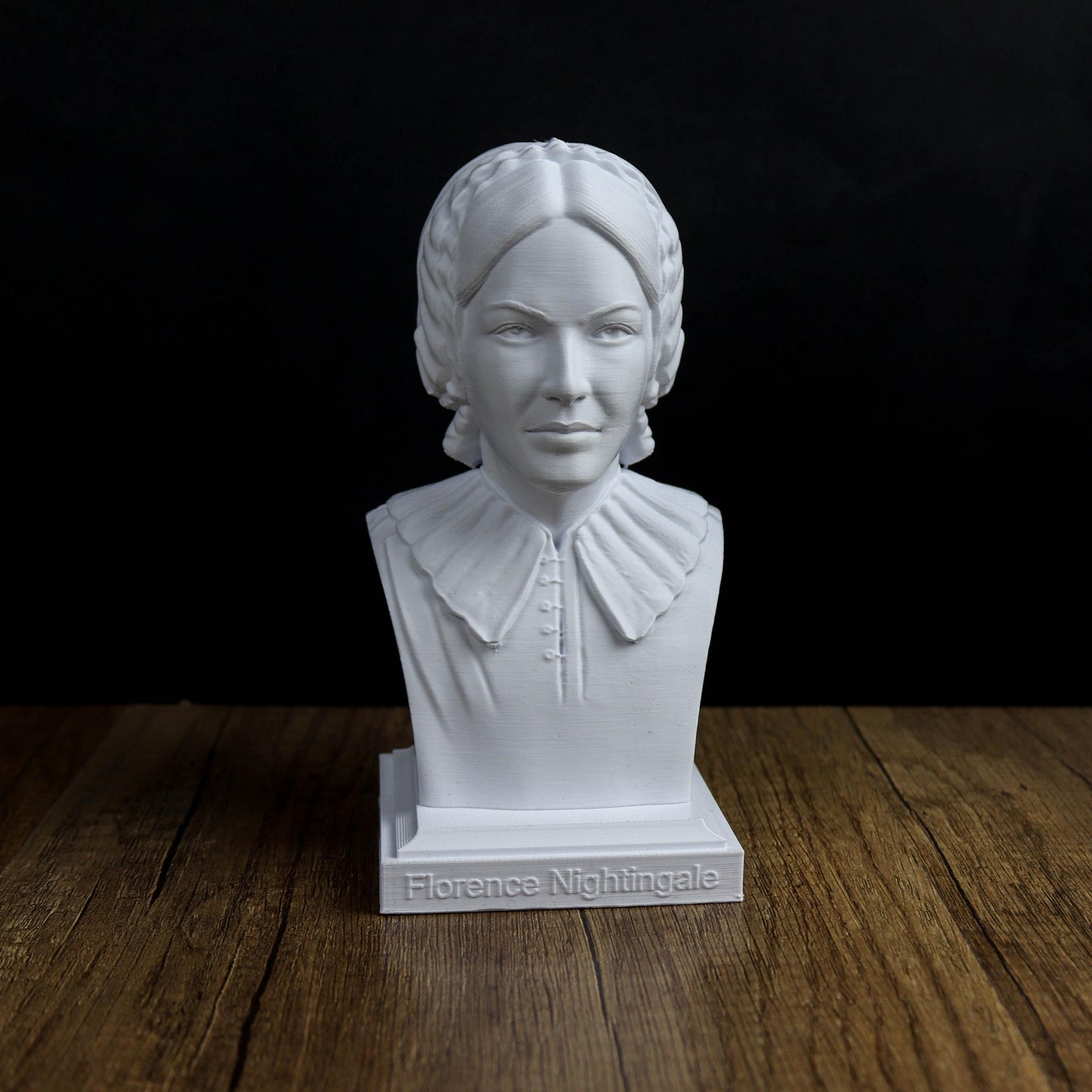 Florence Nightingale Bust, Medical history decor, Healthcare Hero Sculpture