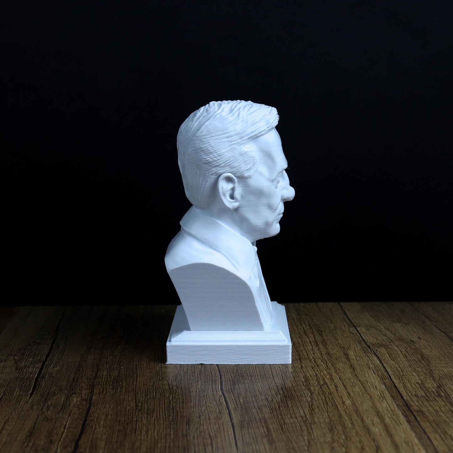 Sir Alexander Fleming Bust, Scottish Physician and Microbiologist Statue,  Penicillin Pioneer Sculpture