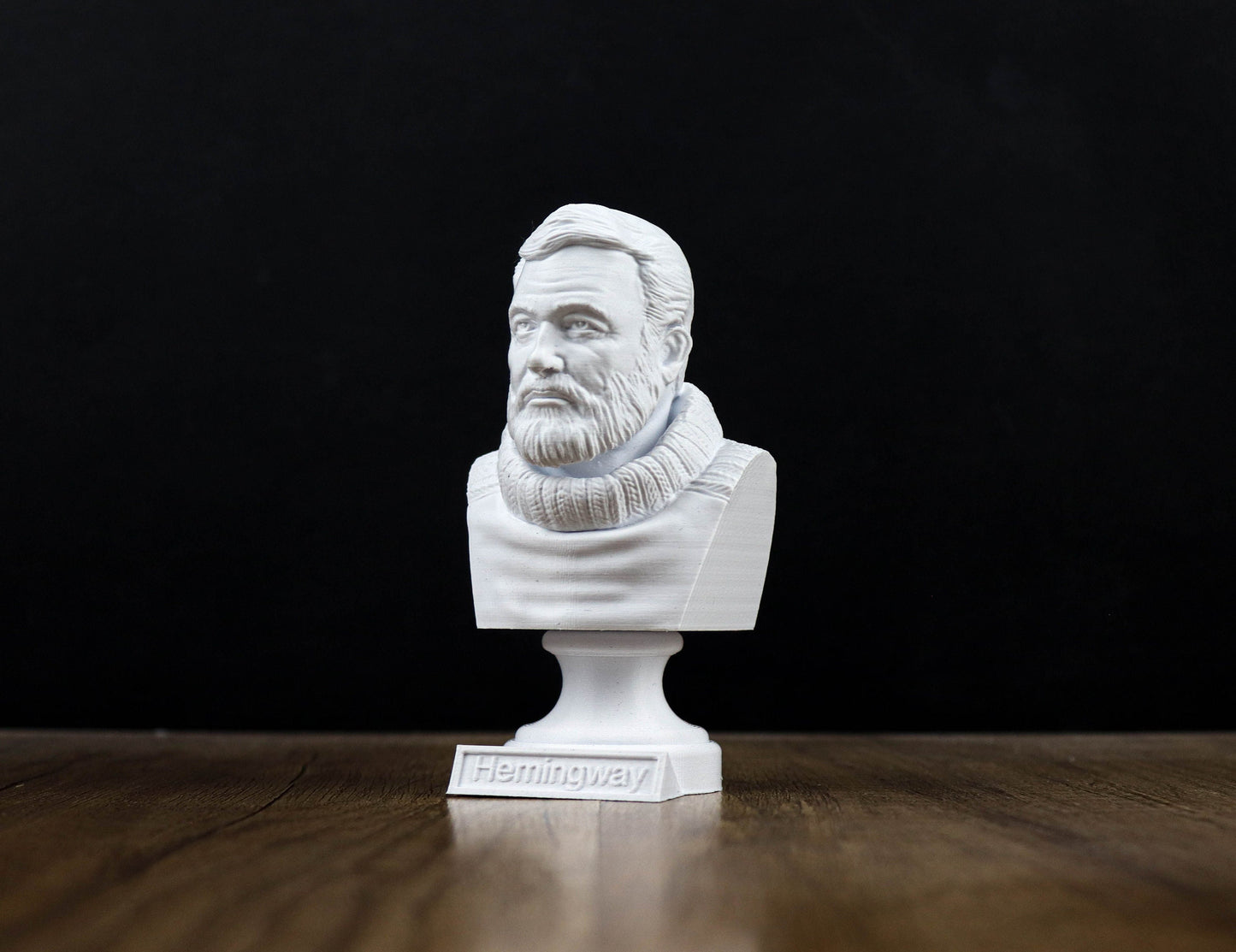 Ernest Hemingway Bust, American Author Statue, Sculpture Decoration, Home Decor, Book lover gift