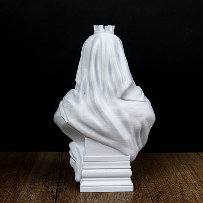 Queen Victoria bust, British monarch statue, Victorian era decor