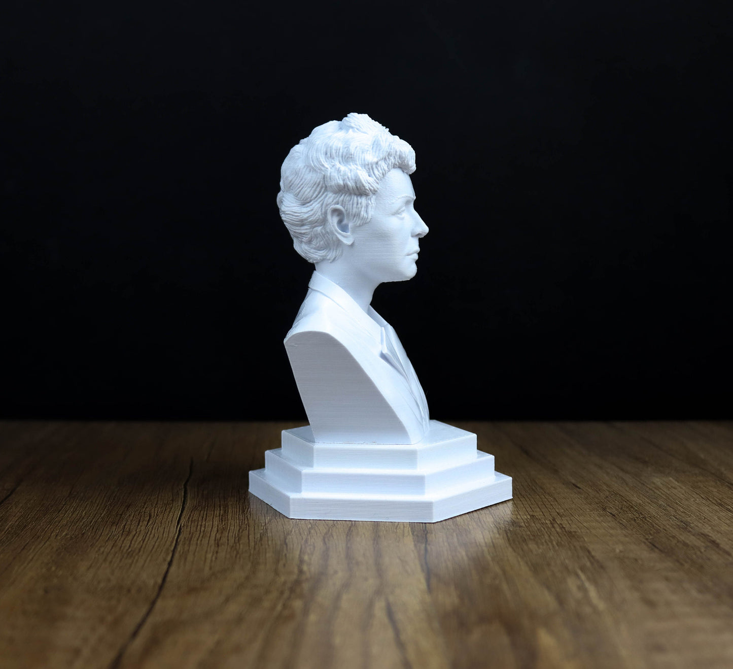 Edith Piaf Bust