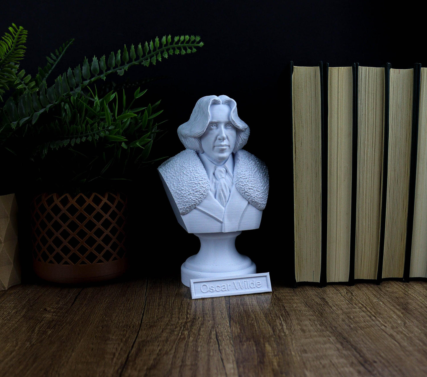 Oscar Wilde Bust, Literary Icon Sculpture