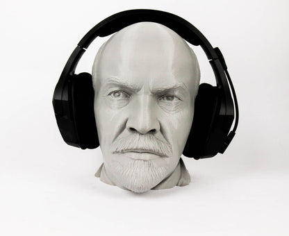A 3D printed head of a man wearing headphones.