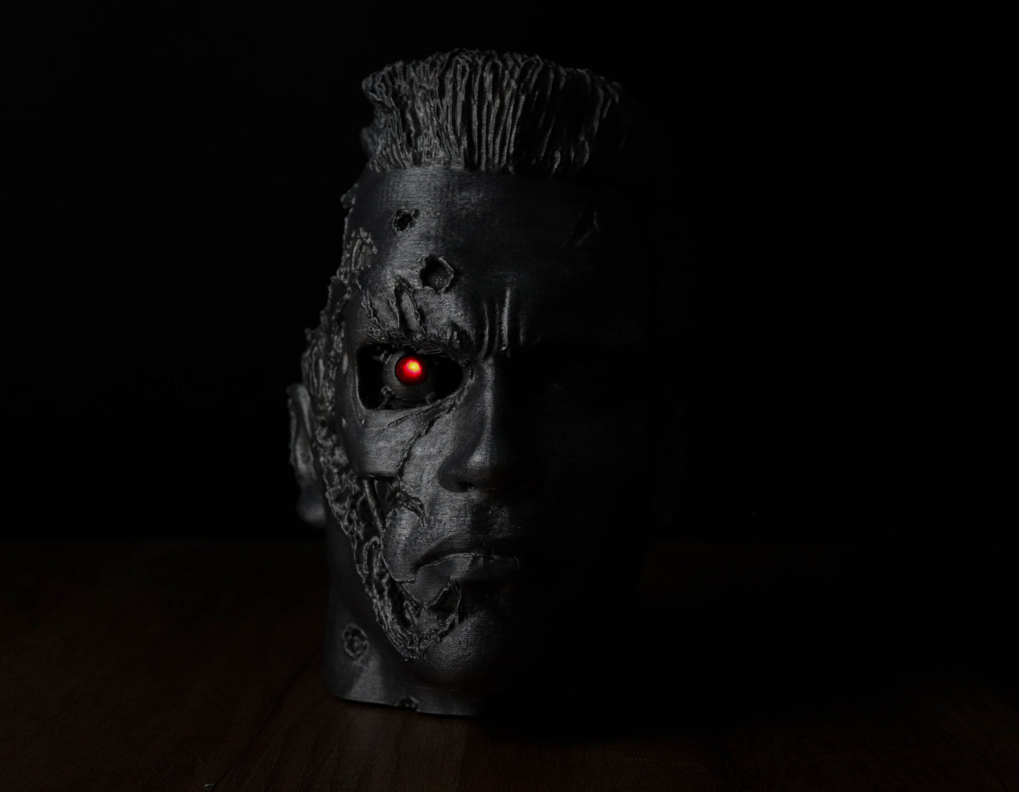 Terminator T-800 LED Bust, Arnold Schwarzenegger Headphone Holder