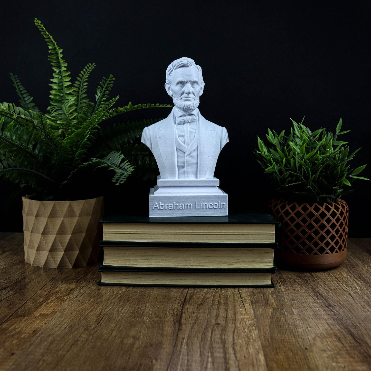 Abraham Lincoln Bust, 16th U.S. President Sculpture, American History Art Decor