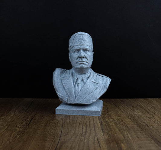 Benito Mussolini Bust, Il Duce Statue, Former Prime Minister of Italy