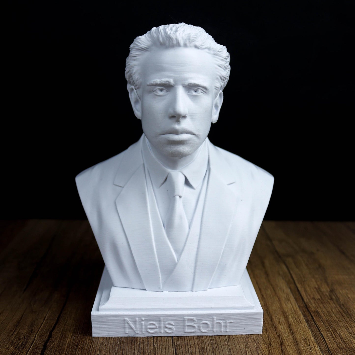Niels Bohr Bust, Atomic Theory Statue, Science Decor, Gift for Physicists & STEM Enthusiasts