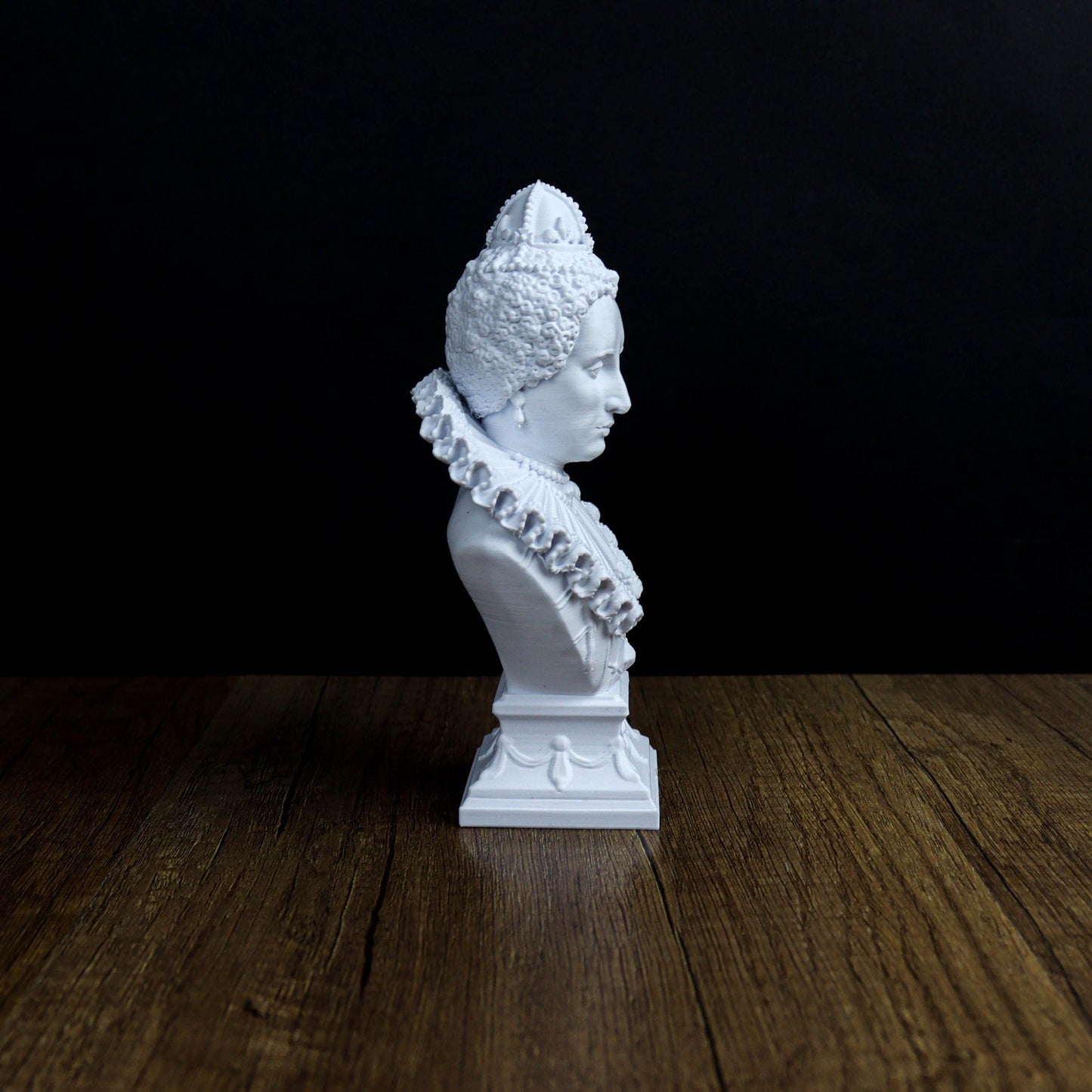 Queen Elizabeth I Bust, Renaissance Icon Shelf Decor