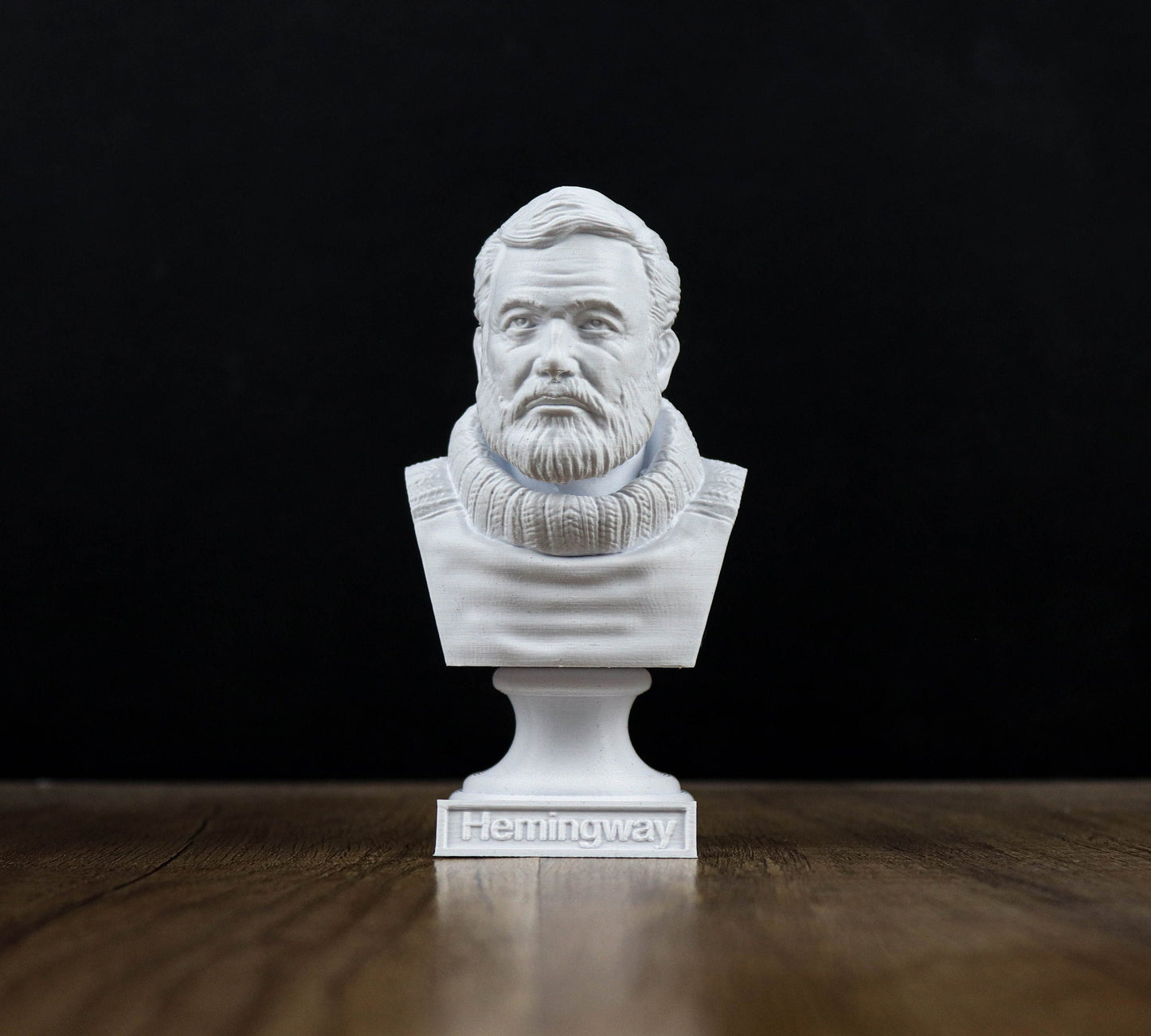 Ernest Hemingway Bust, American Author Statue, Sculpture Decoration, Home Decor, Book lover gift