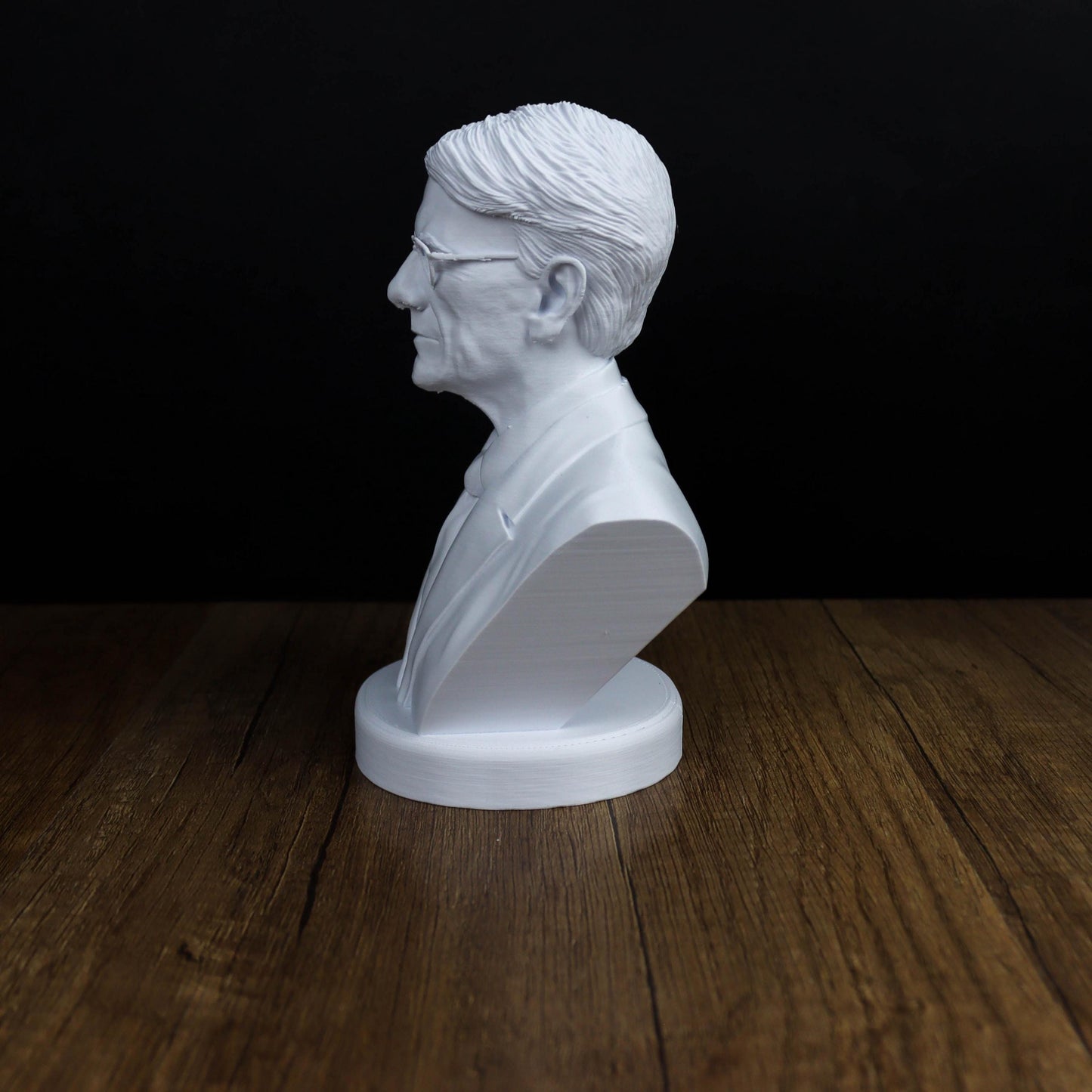 Peter Lynch Bust, Iconic Investor Home & Office Decor, Gift for Stock Market Investors