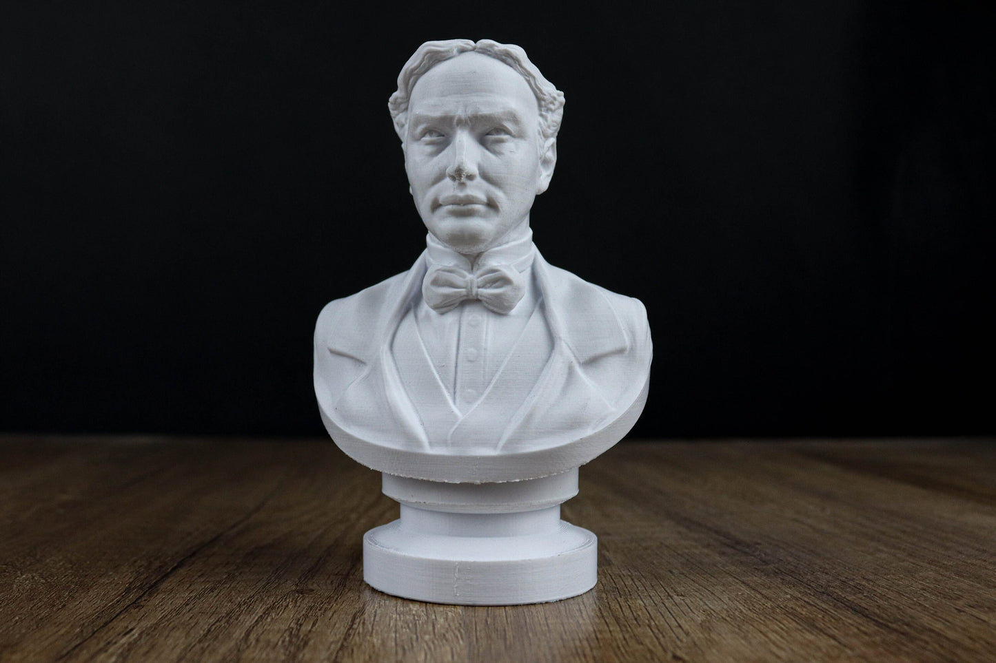 Harry Houdini Bust Sculpture