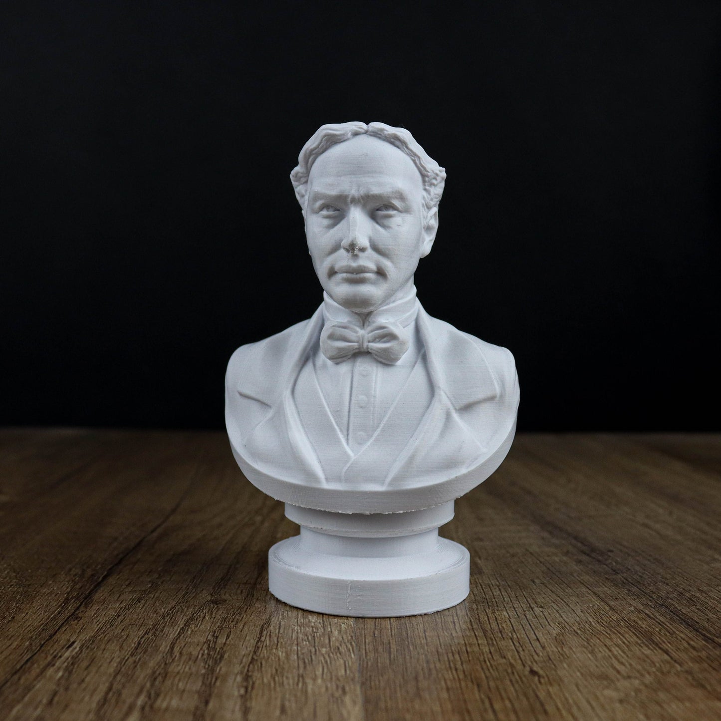 Harry Houdini Bust Sculpture