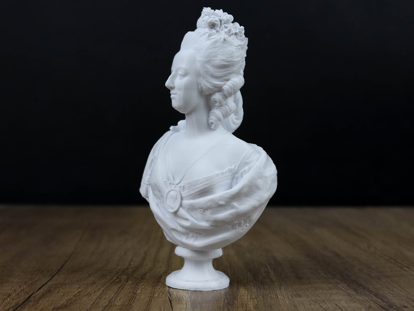 Marie Antoinette Bust, Last Queen of France Home Decor Sculpture