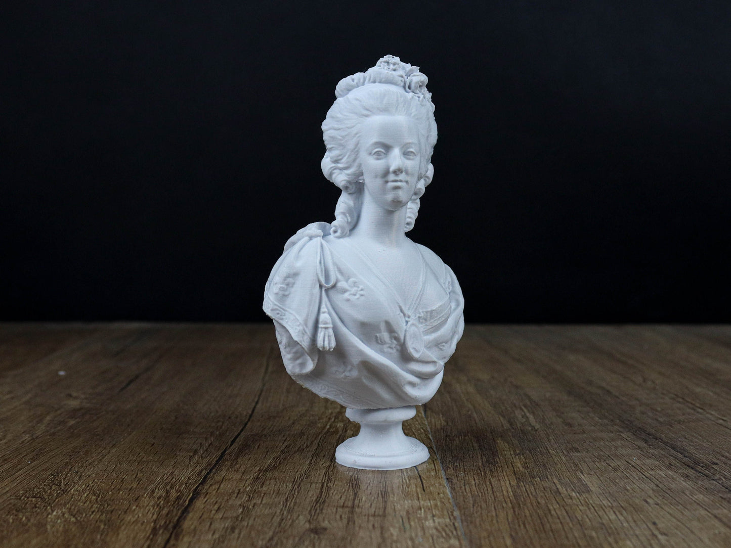 Marie Antoinette Bust, Last Queen of France Home Decor Sculpture