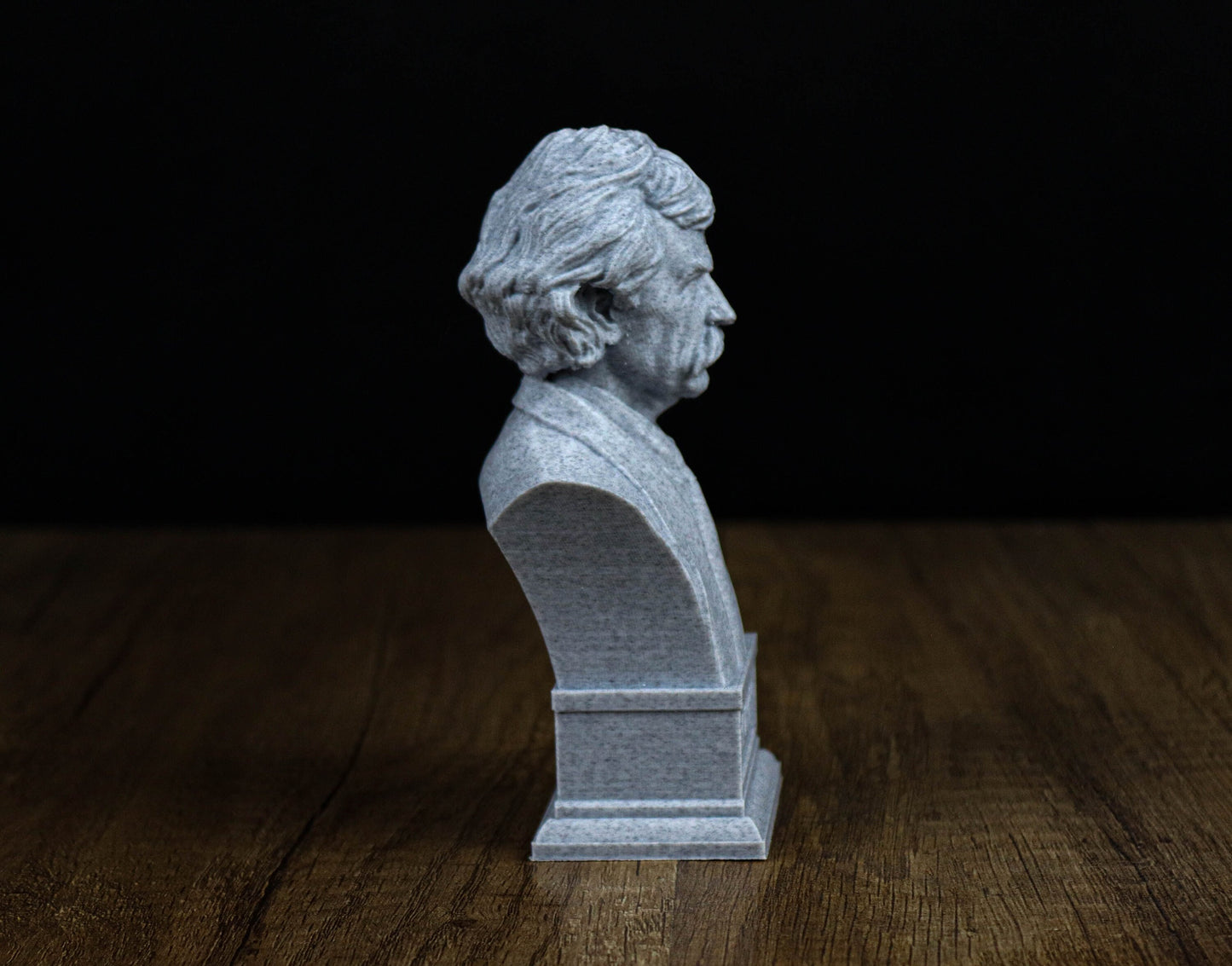 Mark Twain Bust, American writer Statue, Sculpture Decor