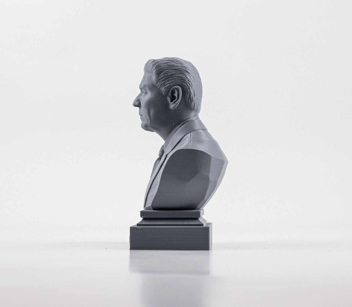 Ronald Raegan Bust, 40th president of the United States Sculpture