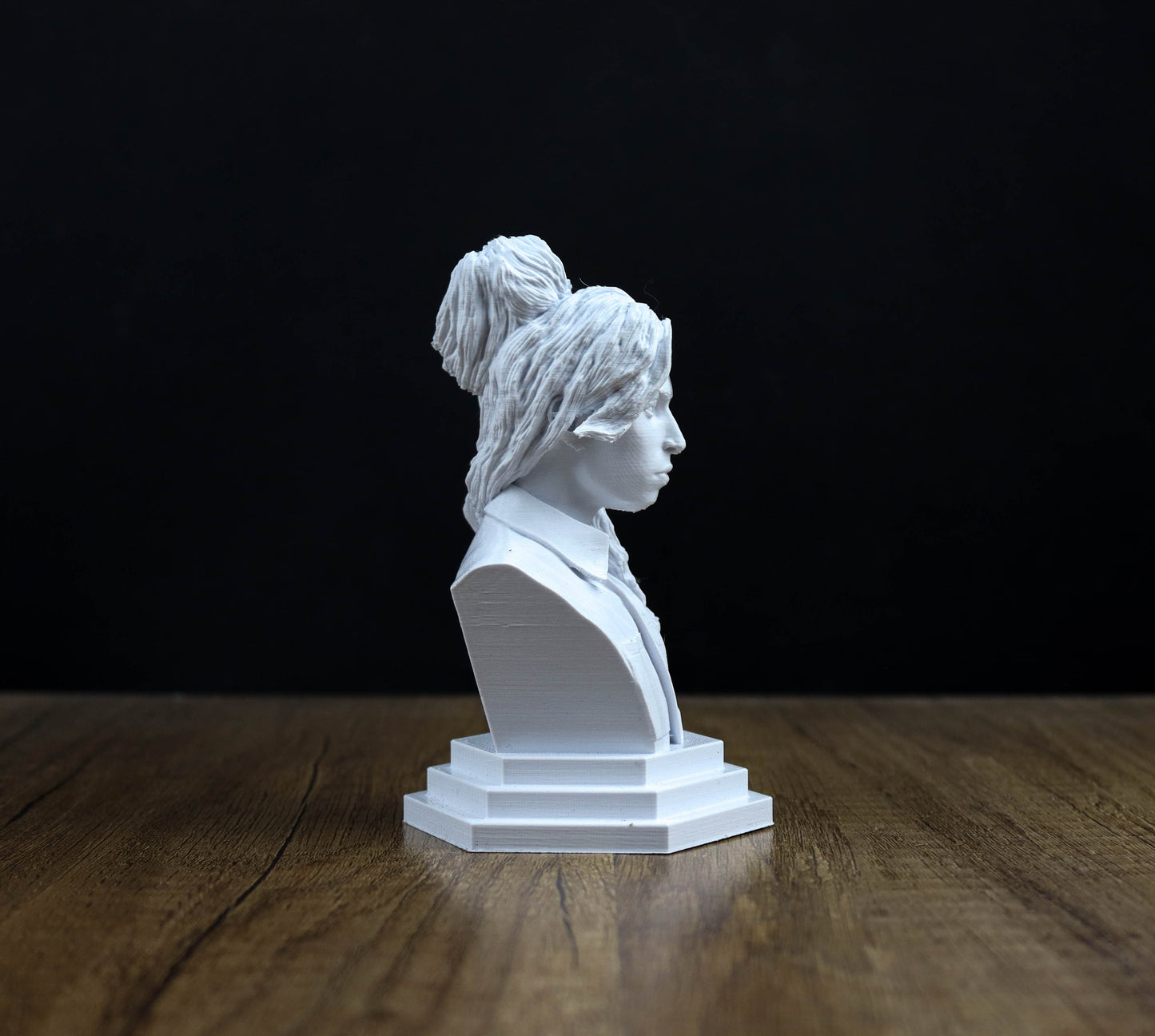Amy Winehouse Bust Statue, Sculpture Decoration, Gift for Music Lover