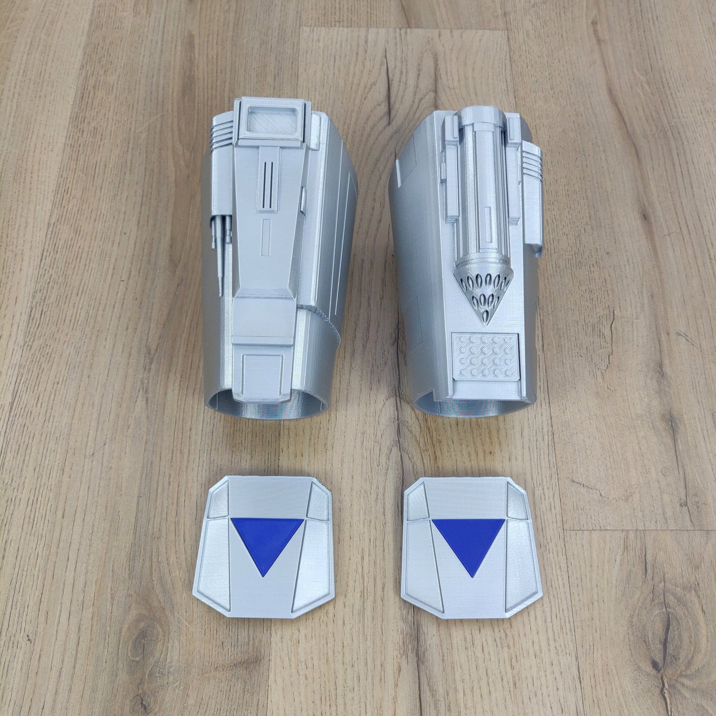 Mandalorian Beskar Gauntlets and Hand Pads 3d Printed Props for Cosplay